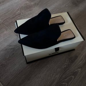 Leon Max Suede Mule